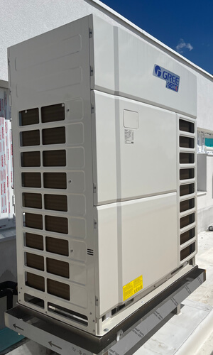 VRV hűtőegység szerelés alatt